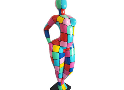 Abstrakta figūra statuja Krāsaini gleznotas plastmasas skulptūras 130 cm XXL statuja Plastmasa
